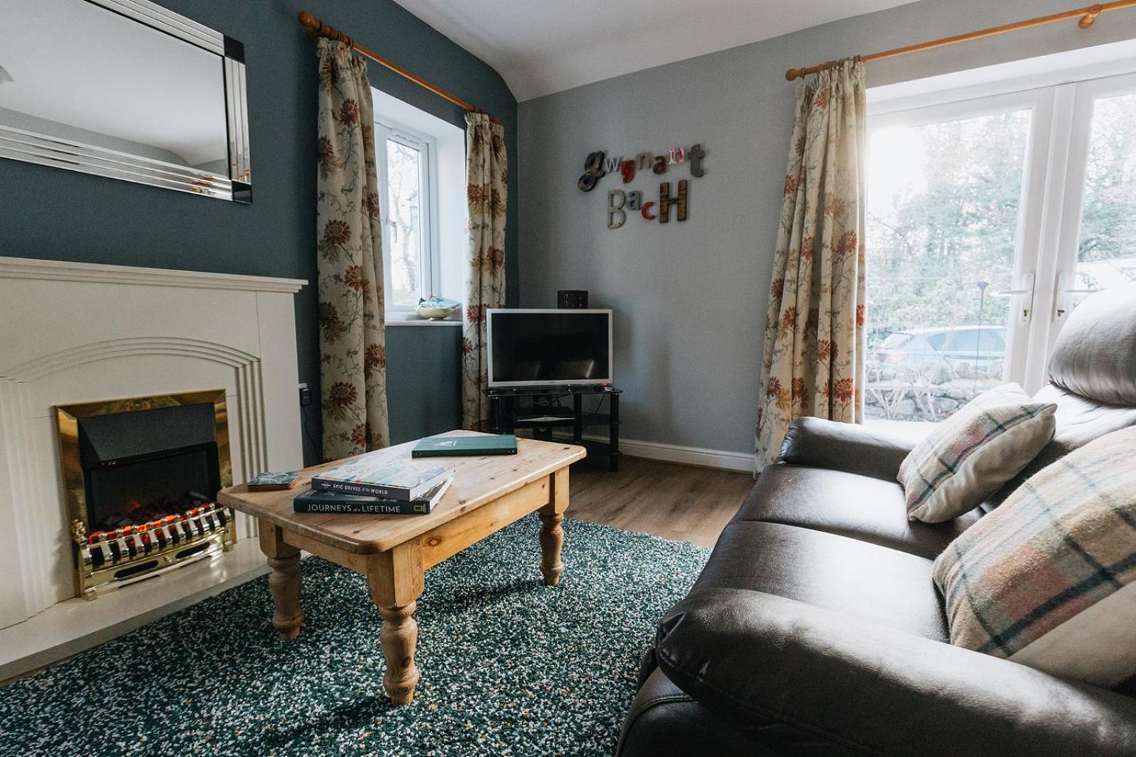 Gwynant Bach - Cosy 2 Bed Bungalow Cottage In Snowdonia National Park, Conwy, North Wales Exterior photo