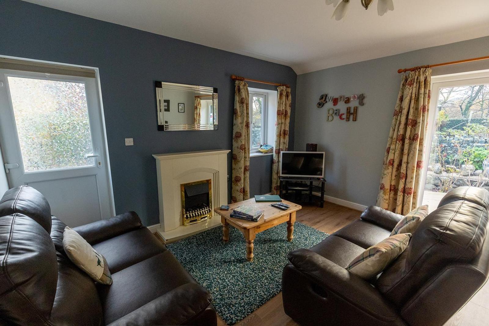Gwynant Bach - Cosy 2 Bed Bungalow Cottage In Snowdonia National Park, Conwy, North Wales Exterior photo